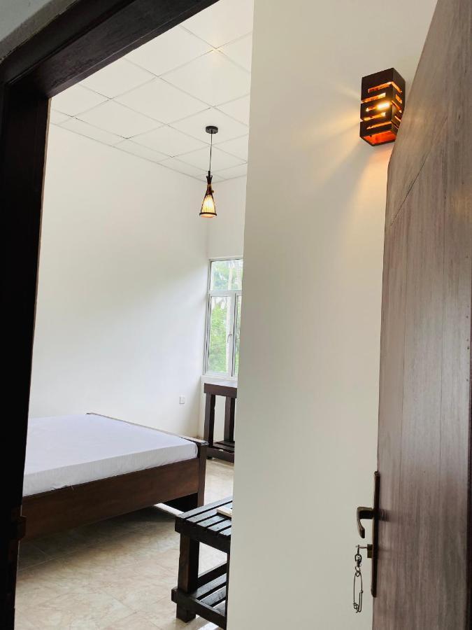 Aramba Resort Dondra エクステリア 写真
